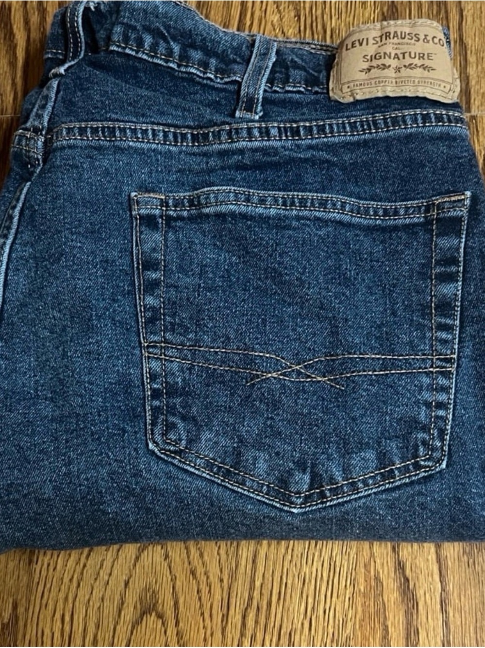 Levi Strauss relaxed Straight jeans 38x30